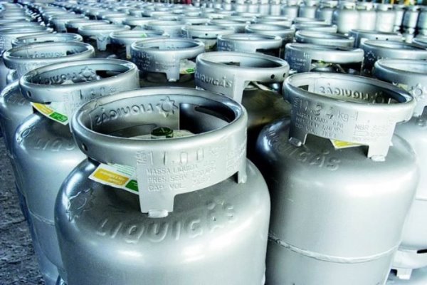 Petrobras aumenta preço do gás de cozinha em 4,5% a partir de domingo