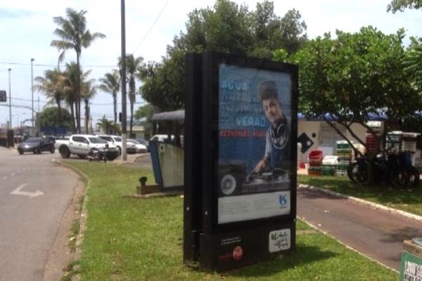 São Vicente/SP lança totens para incentivar adoção de pets e limpeza urbana