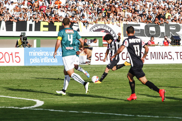 Atlético vence a Caldense e se sagra Campeão Mineiro