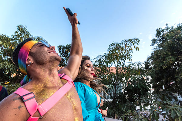 17ª Parada LGBT+ de Contagem Promove Inclusão e Respeito
