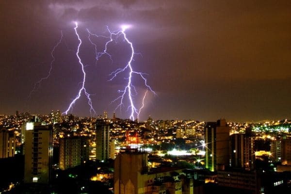 RMBH tem risco potencial de chuvas intensas nas próximas horas