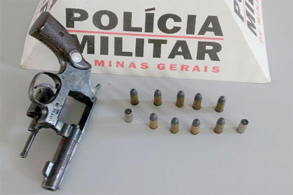 Arma é encontrada em local conhecido como Buracão