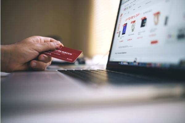 Dia das Mães: Procon Contagem dá dicas aos consumidores