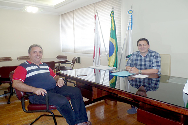 Presidente da Câmara Municipal discute plano de gestão e comunicação