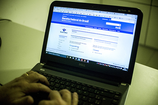 Receita libera consulta a lote de restituição do IRPF na sexta-feira