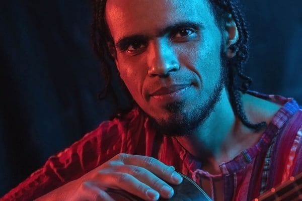 Músico de Contagem lança CD em show gratuito na capital
