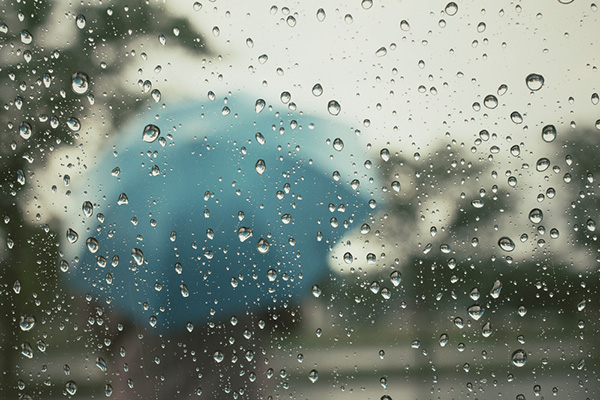 Chuva marca início de semana na Grande BH