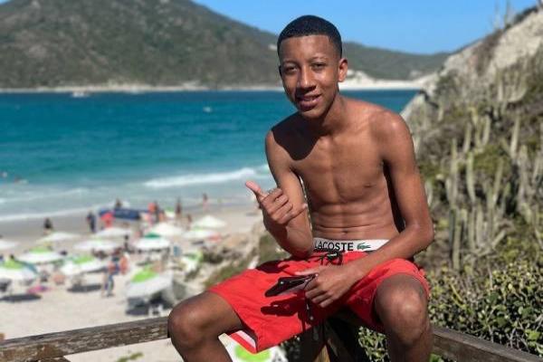 Contagem se despede de jovem de 17 anos vítima de afogamento em Cabo Frio