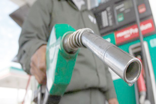 Gasolina e diesel sobem nas refinarias