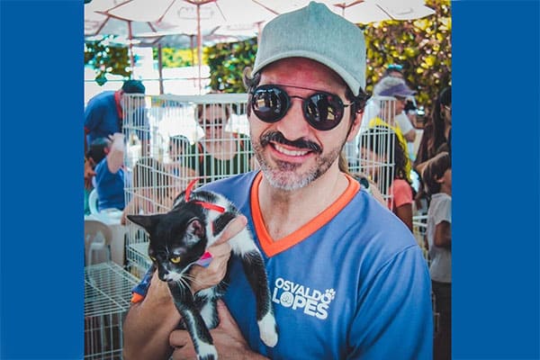 Feira de Adoção de Cães e Gatos na Praça da Liberdade