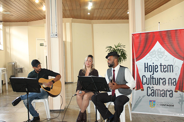 Grupo MusicAll se apresenta na Câmara Municipal