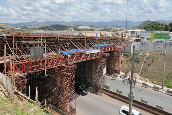 Obras de viaduto do Petrolândia também estão atrasadas