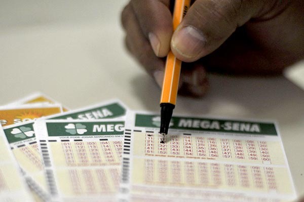 Mega-Sena não tem ganhadores e prêmio acumula
