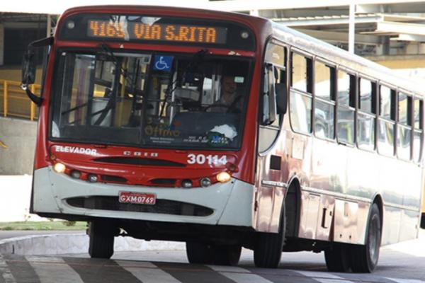 Ônibus metropolitanos têm horários alterados no Carnaval