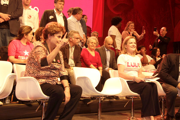 PT lança candidatura de Lula em Contagem