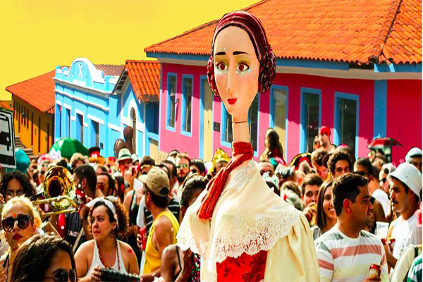 Bloco Maria Baderna retoma ensaios de Carnaval