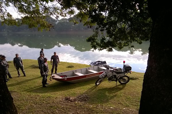Corpo é retirado da Lagoa da Pampulha, em BH