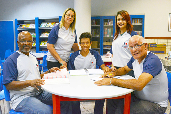 Educação gratuita de jovens e adultos tem inscrições abertas
