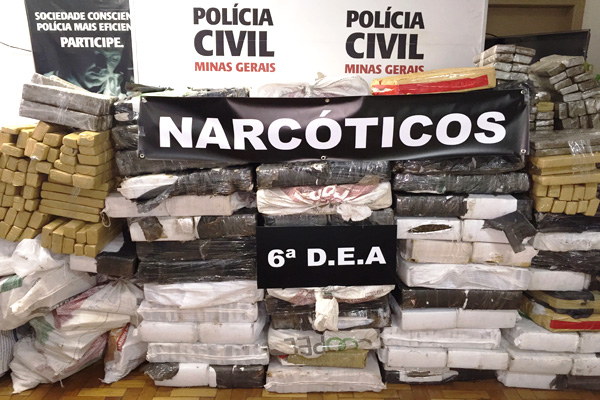 Duas toneladas de maconha são apreendidas em Contagem