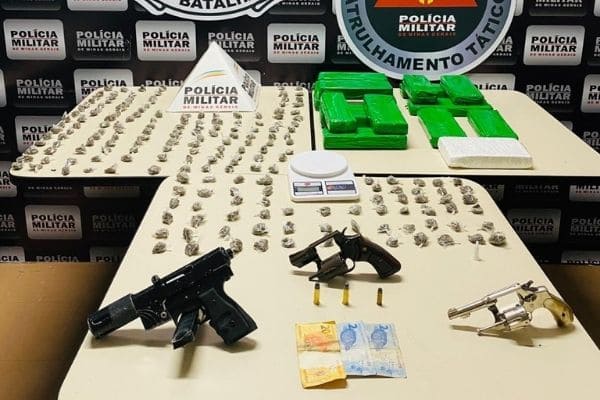 PM apreende grande quantidade de drogas no Vila Renascer