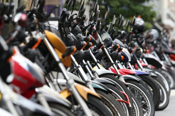 Sistemas de freios ABS ou CBS serão obrigatórios em motos