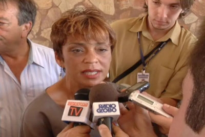 Marília vota e diz que está aberta as alianças.