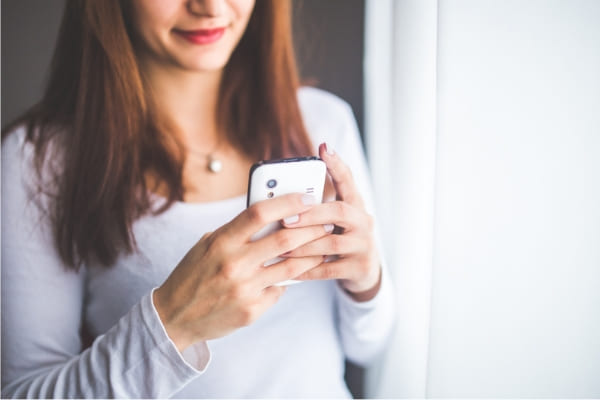 Número de linhas de celular tem maior queda do ano em novembro