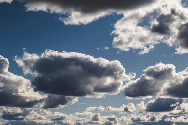 Calor e chuva marcam a segunda semana de 2021 em Contagem