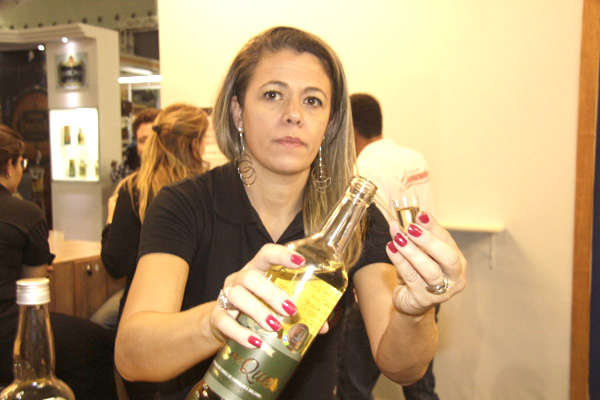 Expocachaça movimenta o mercado