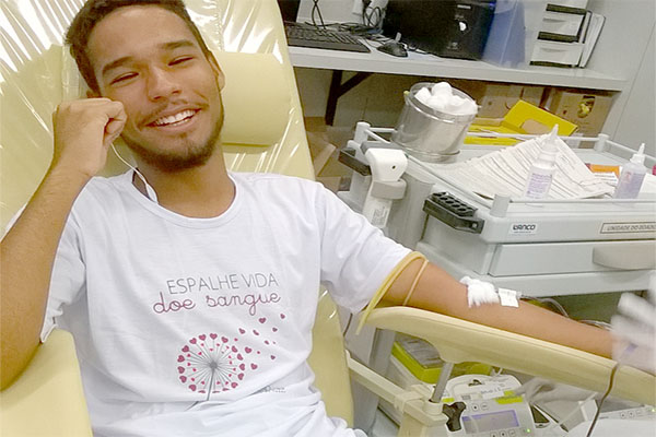 Hemominas aposta em crianças e adolescentes como doadores do futuro