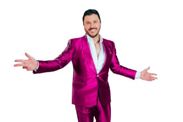 Maurício Manieri traz a superprodução Classics Super Hits a BH 