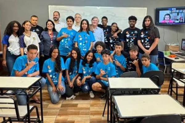 Projeto leva o jogo de xadrez a alunos de Contagem e transforma aprendizado