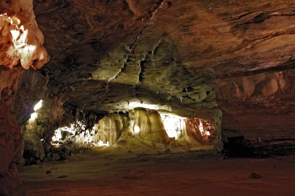 Grutas e cavernas, roteiros turísticos que encantam