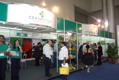 CeasaMinas marca presença em evento supermercadista.