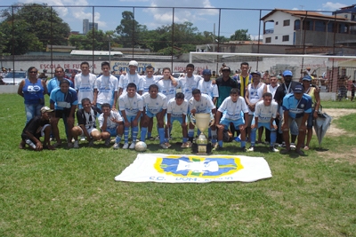 Três Estrelas vence campeonato juvenil.