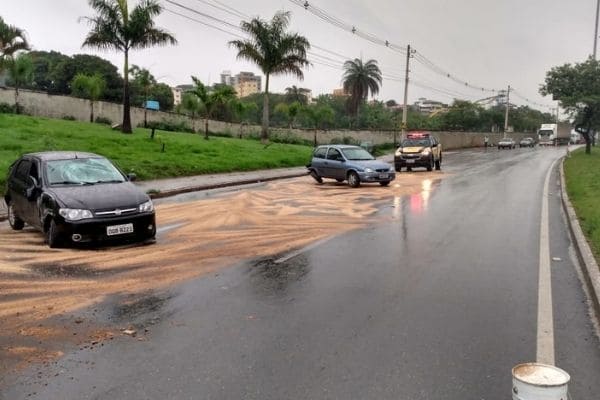 Trânsito está liberado na Via Expressa de Contagem