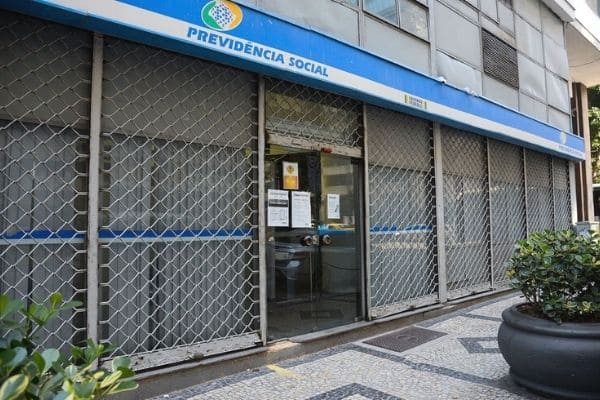 Benefícios do INSS acima de um salário mínimo têm reajuste de 5,45%
