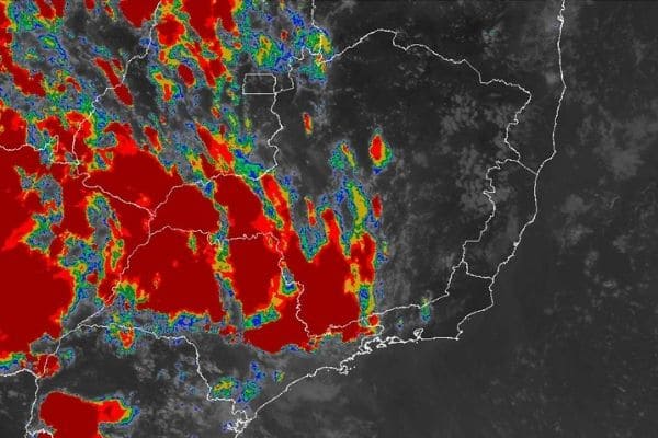 Previsão do tempo para Contagem é de mais calor e pancadas de chuva