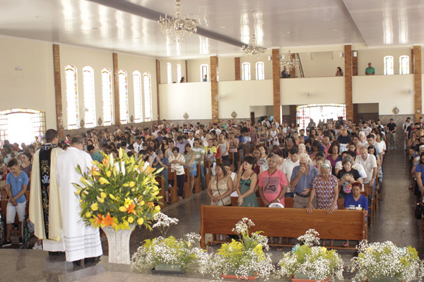 Fé e esperança marcam o Dia da Mãe Aparecida 