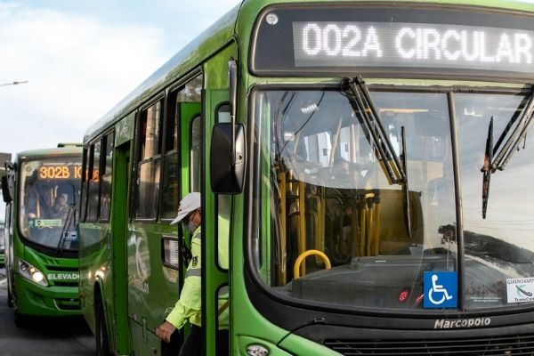 Ônibus de Contagem têm horários ampliados