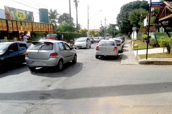 Movimento de sacolão incomoda moradores do bairro Vila Boa Vista