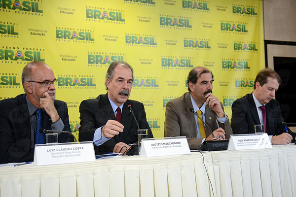 MEC divulga novas regras para Enem 2016