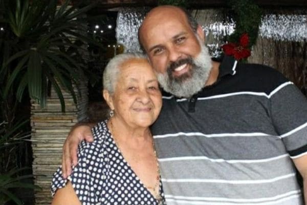 Nota de pesar: morre a mãe do jornalista Robhson Abreu