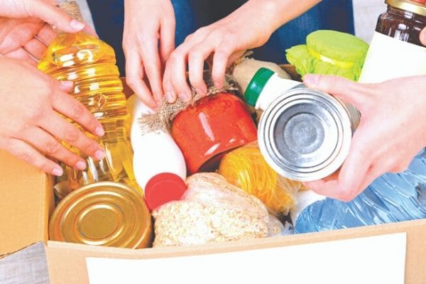 LBV ajuda famílias carentes com cestas básicas e produtos de limpeza