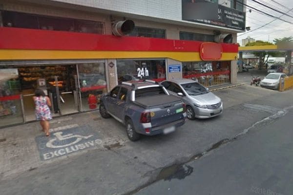 Funcionário fica ferido em explosão em padaria