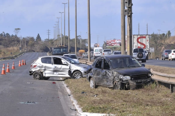 PRF registra 764 acidentes em rodovias federais durante o feriadão
