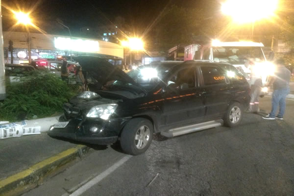 Celular provoca grave acidente em Contagem
