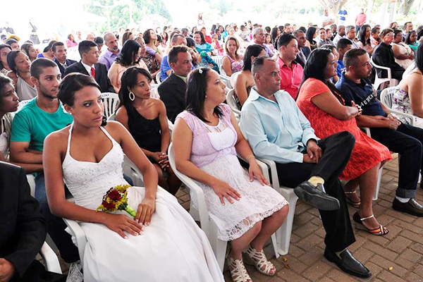 Contagem realiza 3° Casamento Coletivo