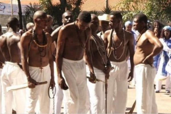 Comunidade Quilombola dos Arturos recebe roda de conversa
