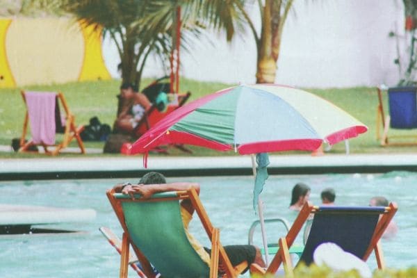 Procon Contagem orienta consumidores em período de férias
